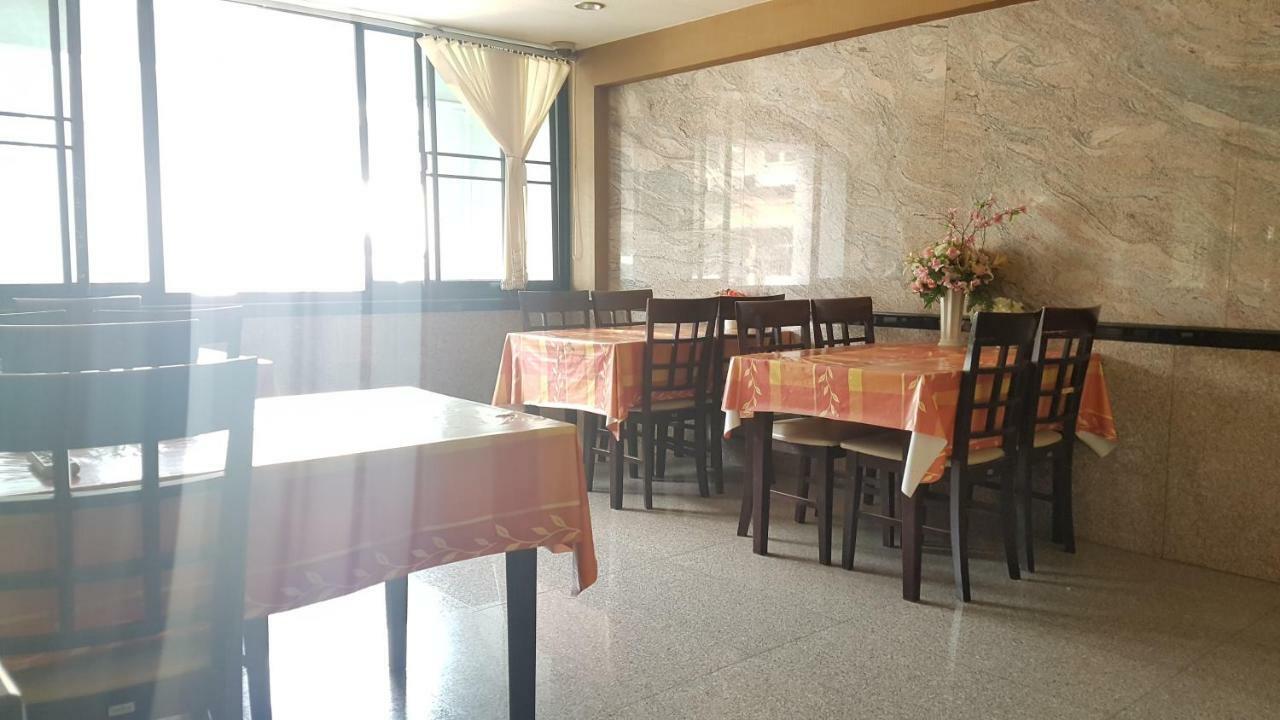Khon Kaen Ruenrom Hotel Buitenkant foto
