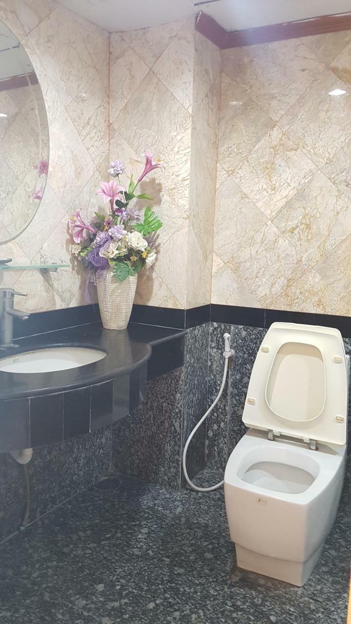 Khon Kaen Ruenrom Hotel Buitenkant foto