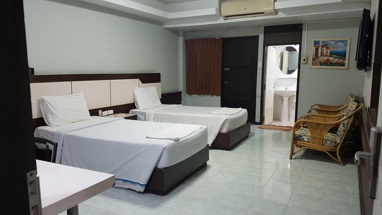 Khon Kaen Ruenrom Hotel Buitenkant foto