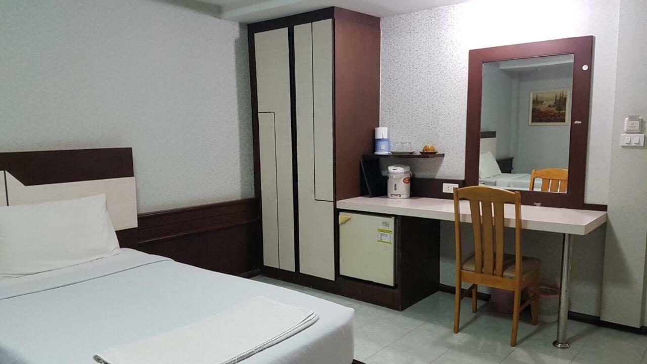 Khon Kaen Ruenrom Hotel Buitenkant foto