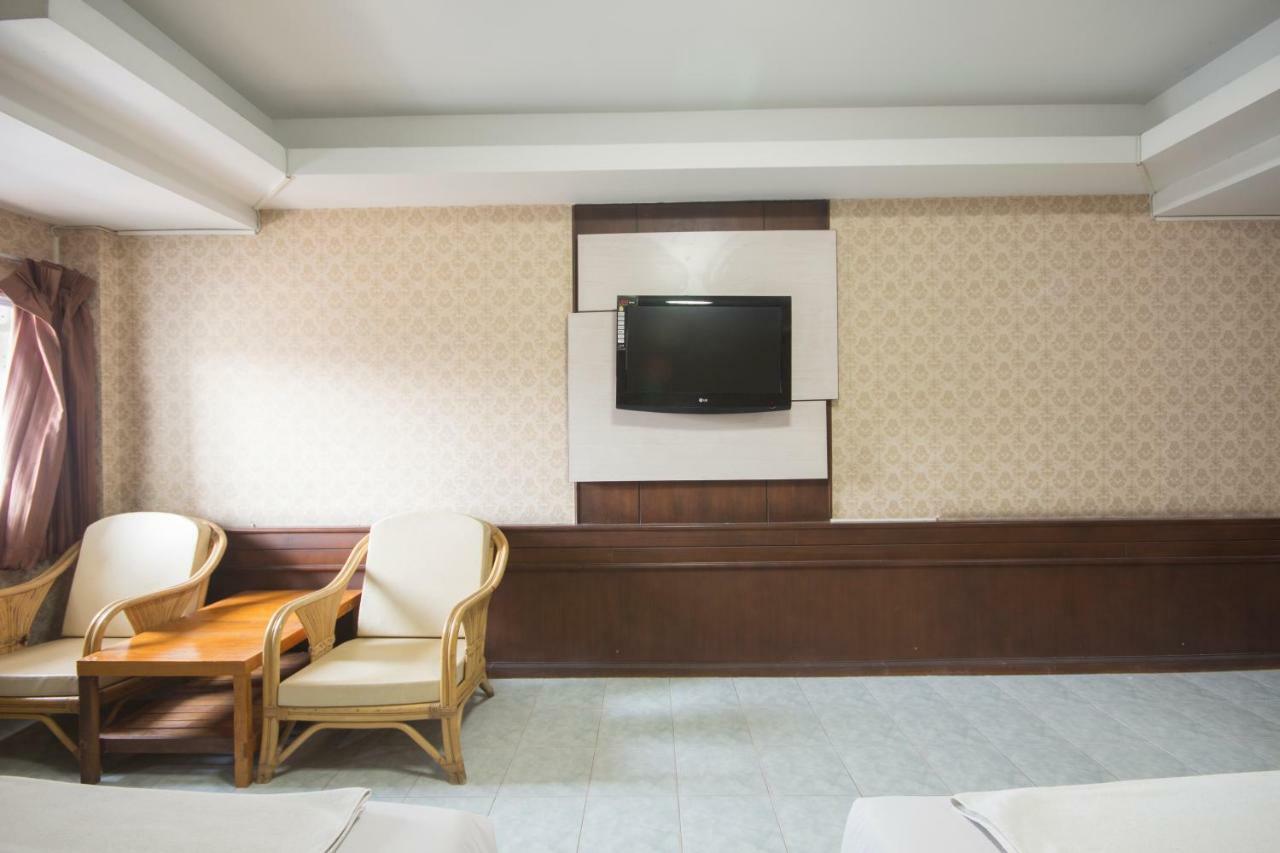 Khon Kaen Ruenrom Hotel Buitenkant foto