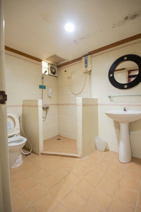 Khon Kaen Ruenrom Hotel Buitenkant foto