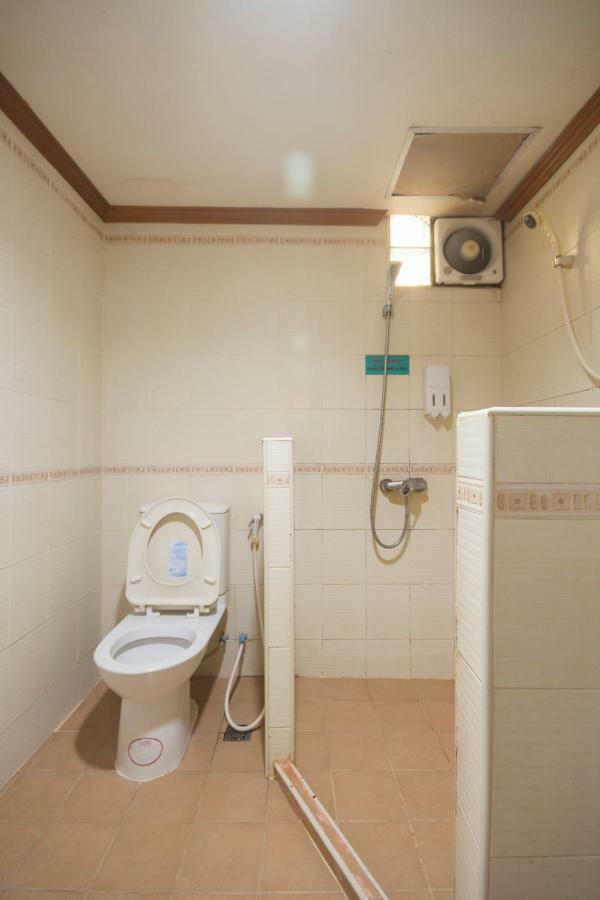 Khon Kaen Ruenrom Hotel Buitenkant foto